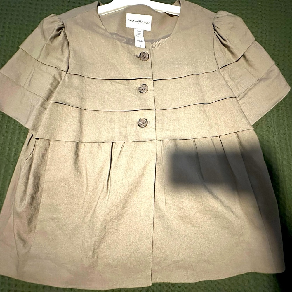 Banana Republic Women's Short Sleeve Linen Tiered Jacket in Beige